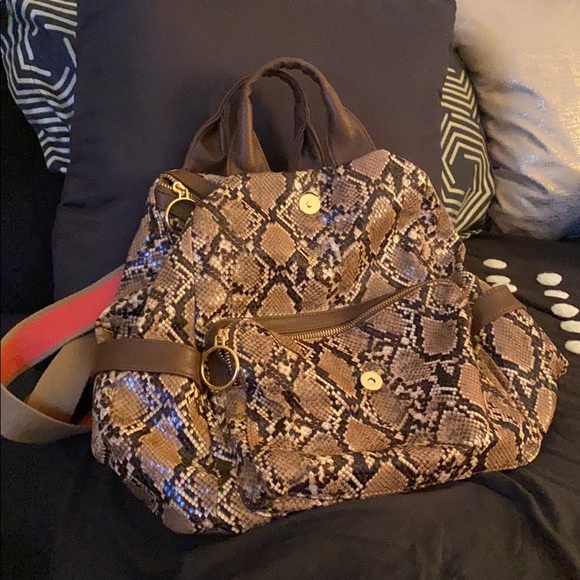 Backpack - Picture 4 of 4